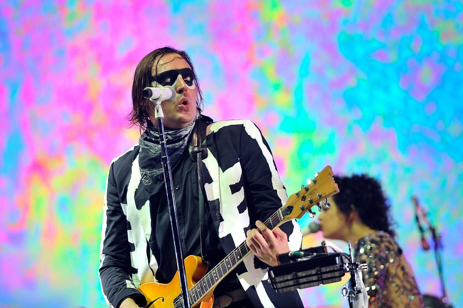 Arcade Fire plot Reflektor Tapes/Live at Earls Court live DVD