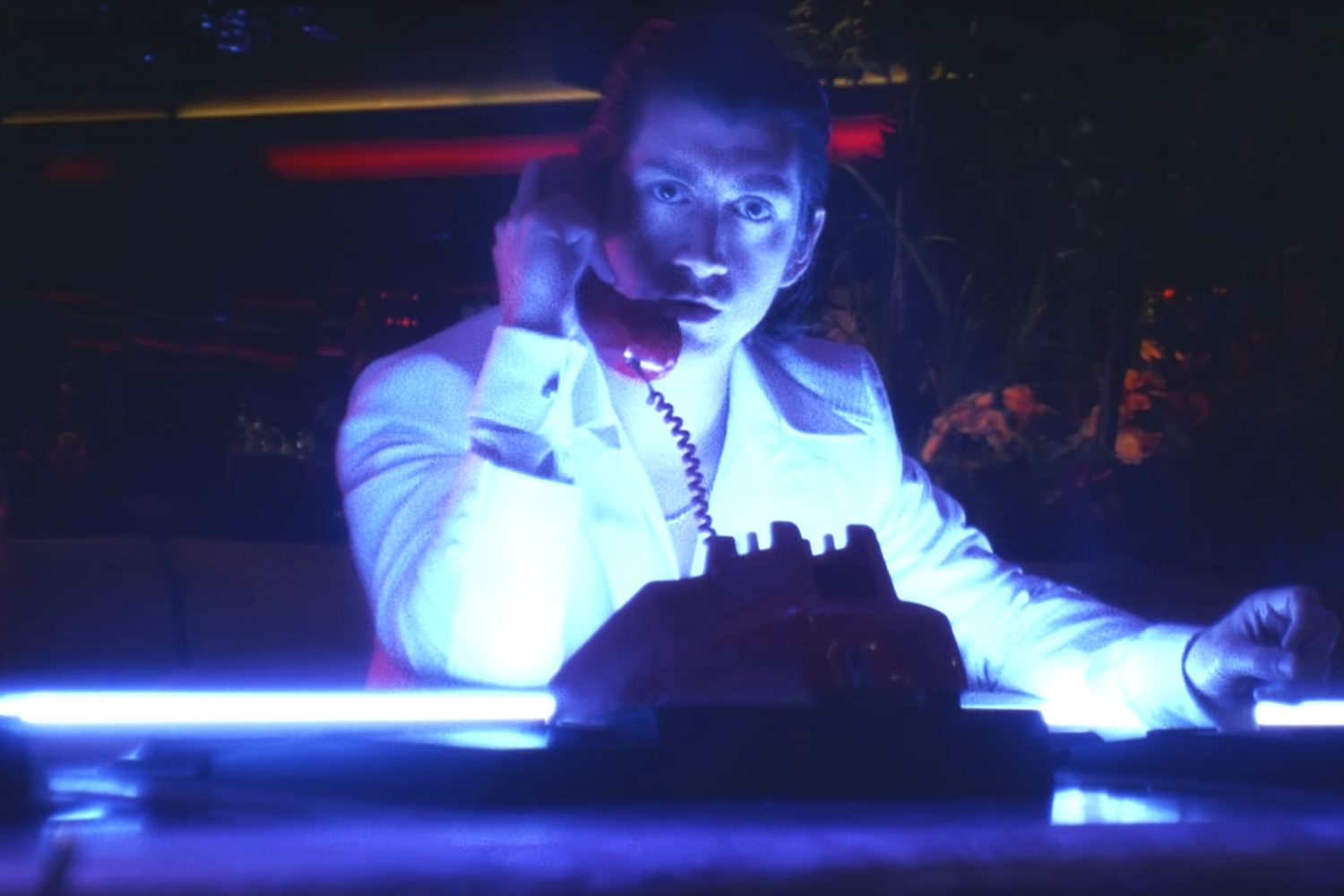 ​Watch the video for Arctic Monkeys’ ‘Tranquility Base Hotel & Casino’​