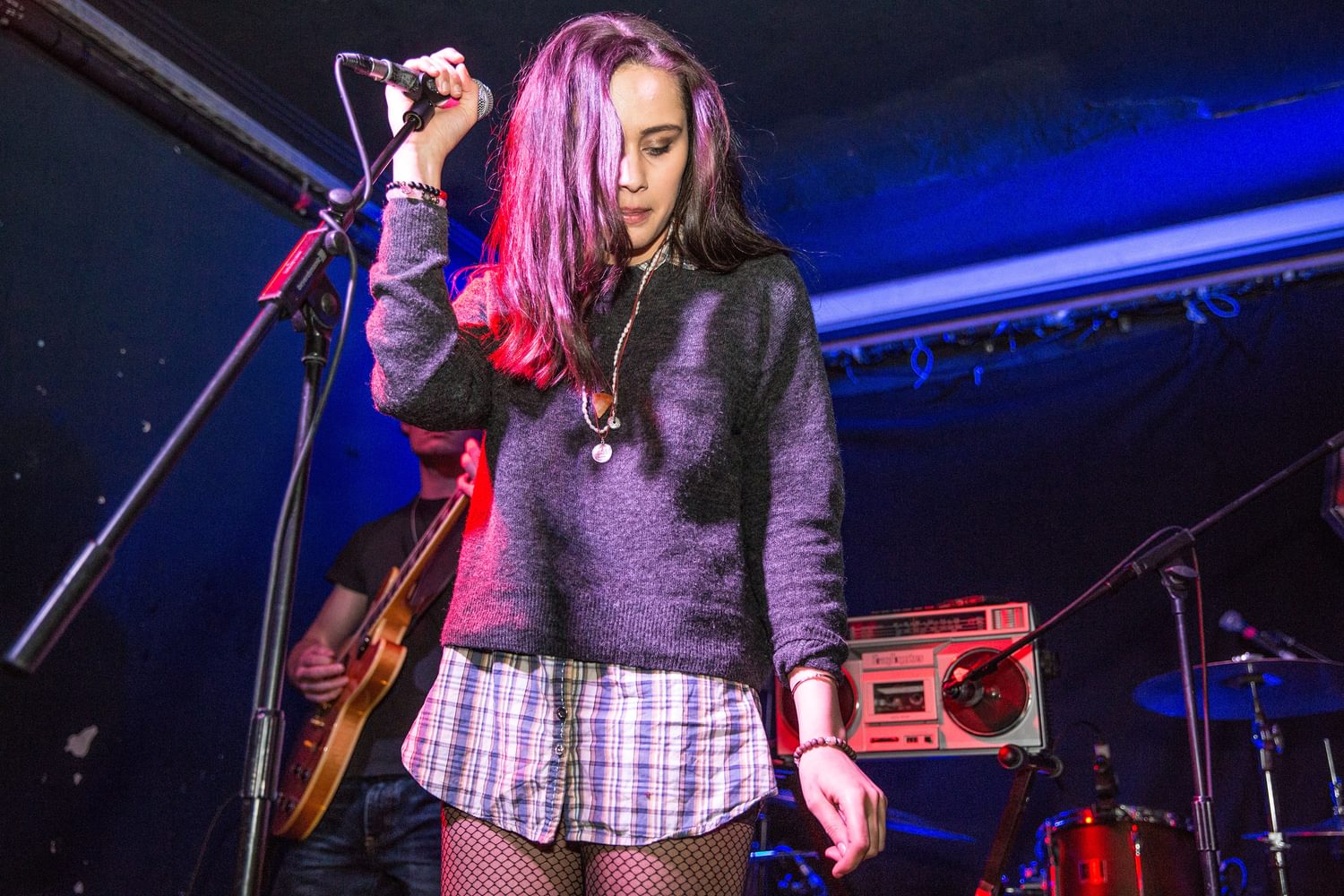 Sweat, Her’s and Azusena keep the Hello 2017 juggernaut running at The Old Blue Last