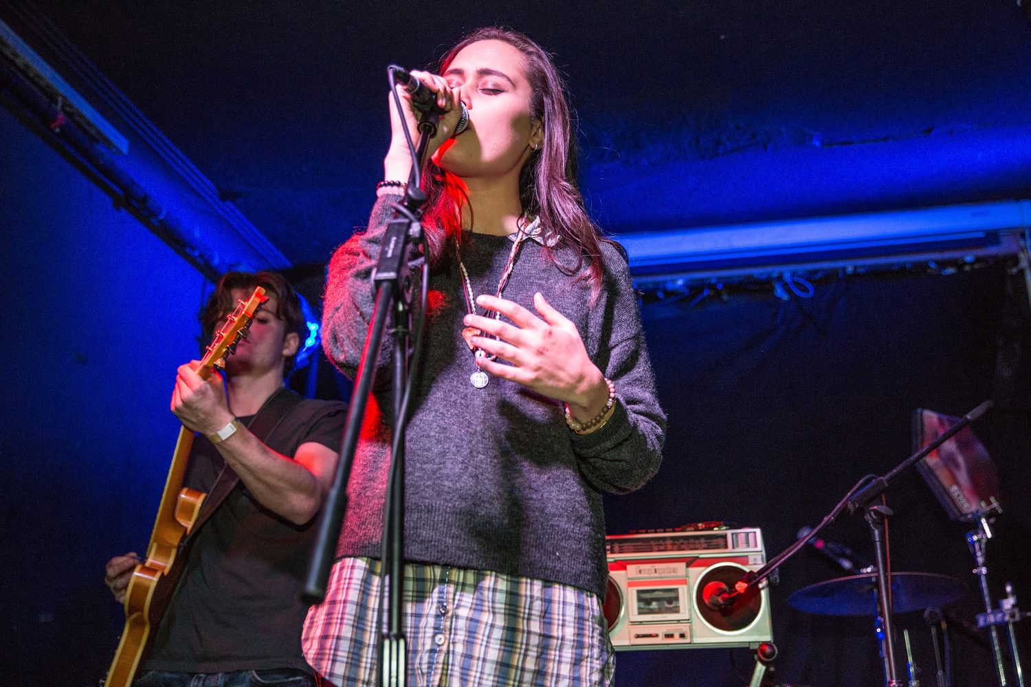 Sweat, Her’s and Azusena keep the Hello 2017 juggernaut running at The Old Blue Last