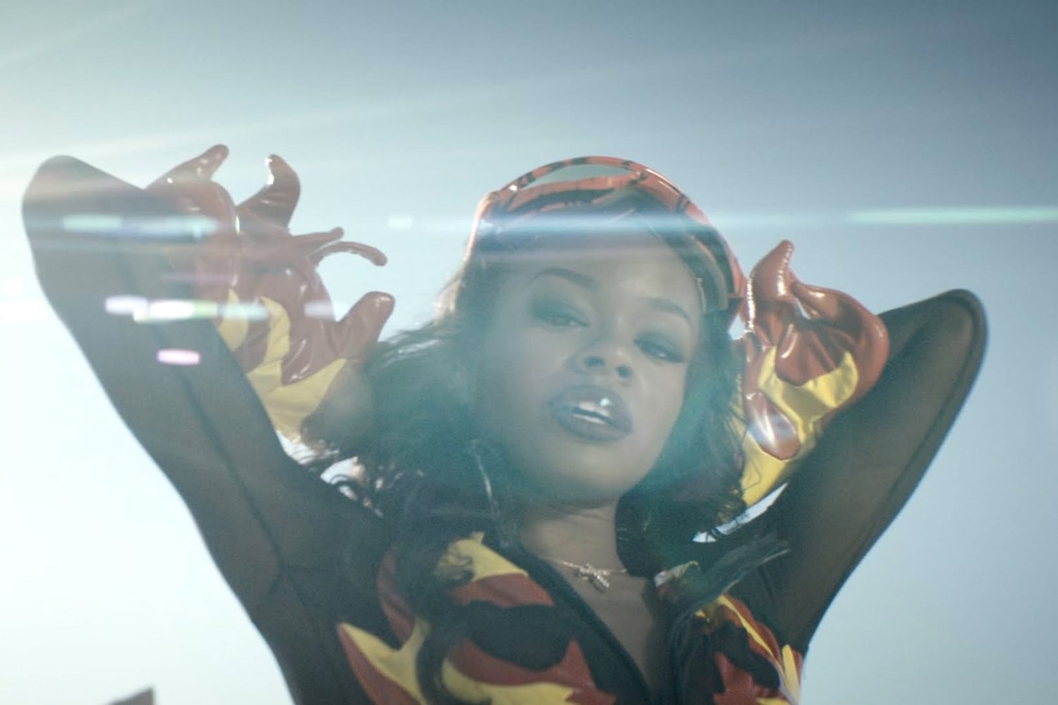 Azealia Banks debuts 'Heavy Metal and Reflective' video