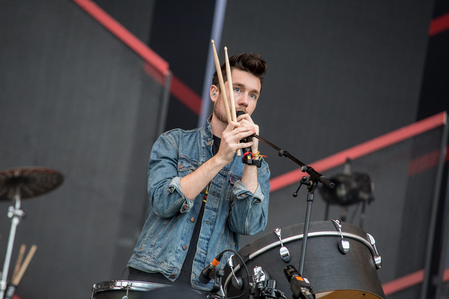 Bastille give 'Bad Blood' the Main Stage send-off it deserves at Reading 2015
