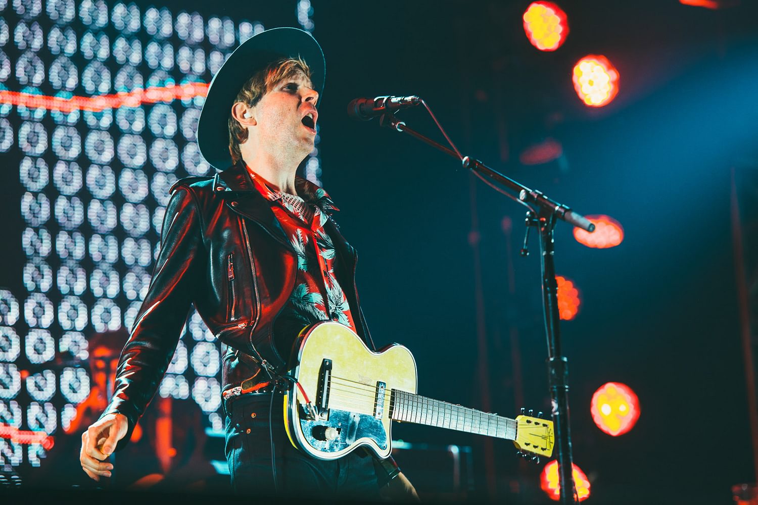 Watch Beck and Karen O cover Lou Reed at the Rock and Roll Hall of Fame induction