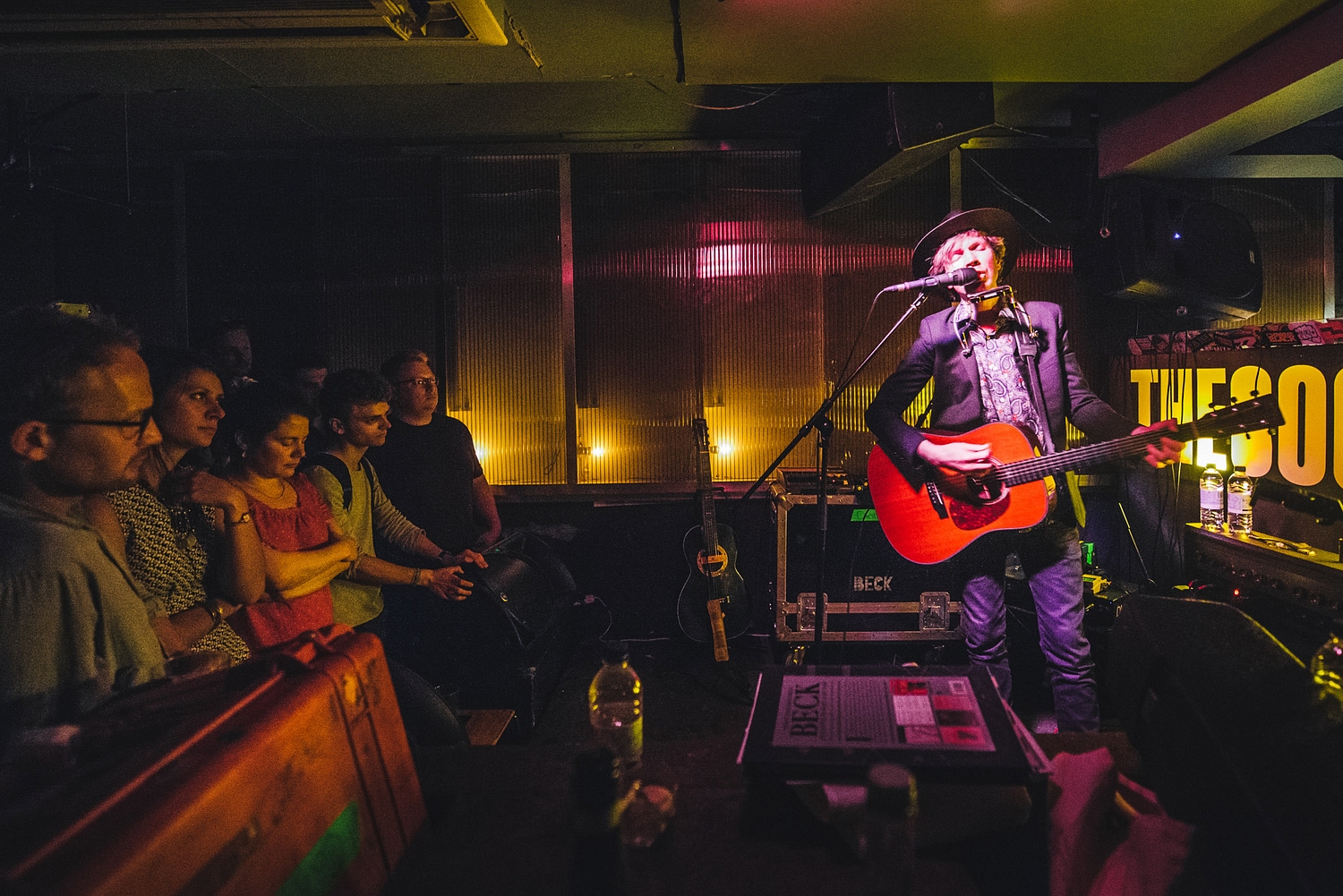 Beck surprises London with intimate solo gig