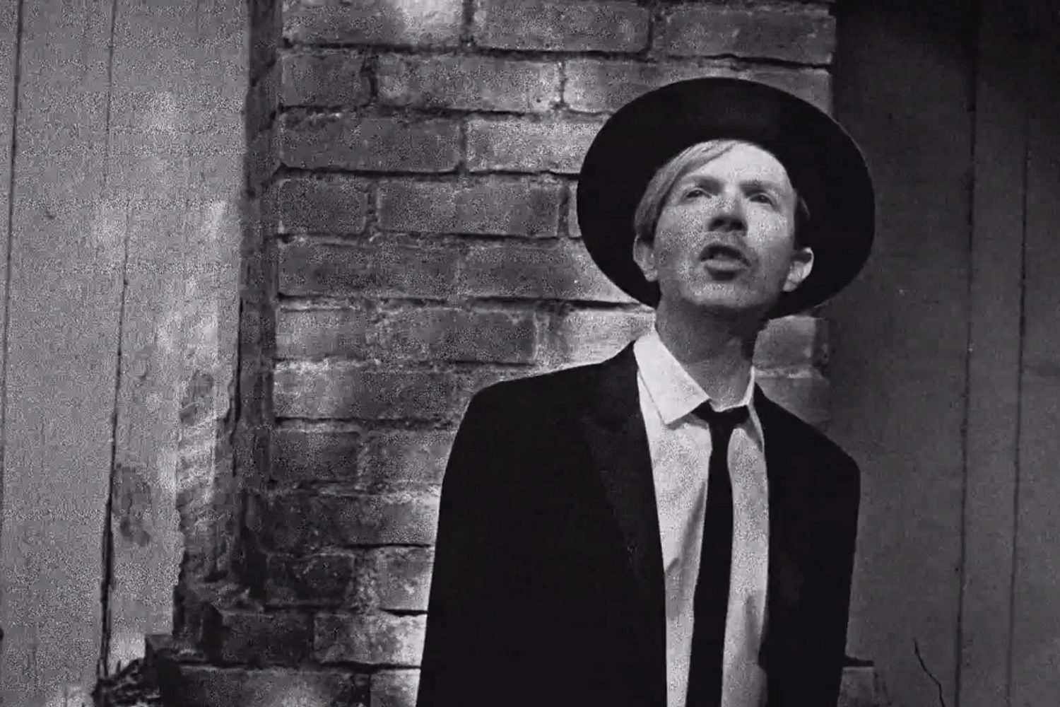 Beck airs new ‘Heart is a Drum’ video