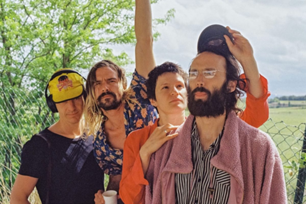 Big Thief share highly-anticipated single 'Vampire Empire' - Vimarsana News