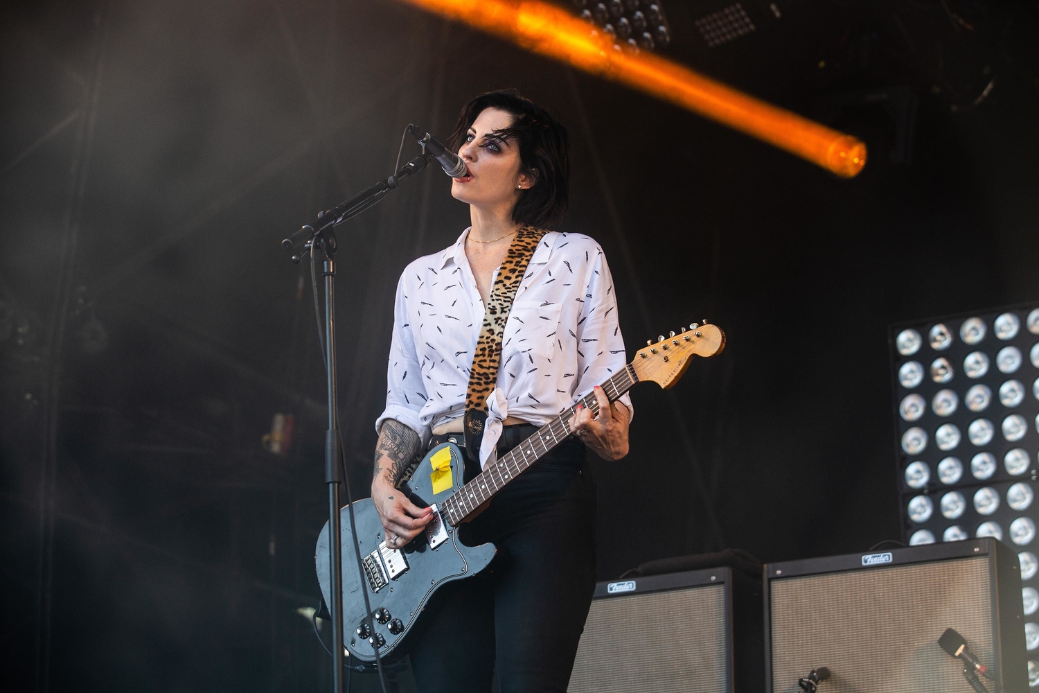 The Distillers are releasing a limited edition vinyl of 'Man vs Magnet' through Third Man Records