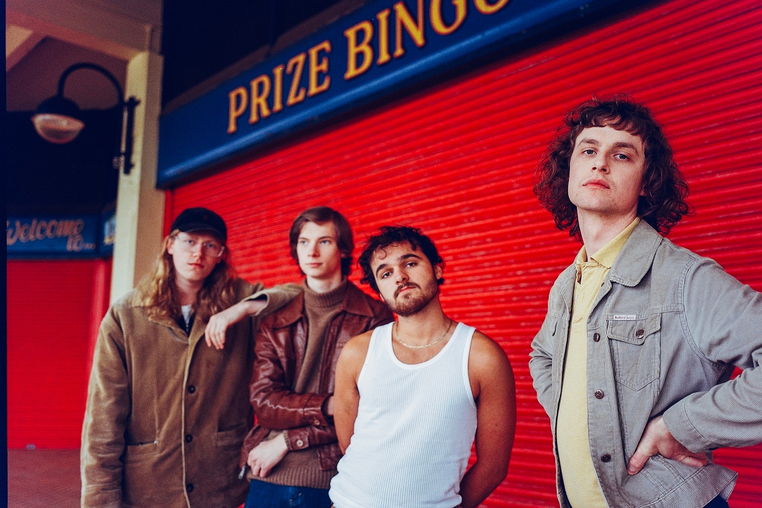 Buzzard Buzzard Buzzard reveal ‘30,000 Megabucks’ video