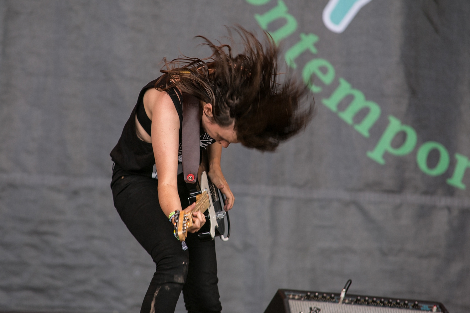 Courtney Barnett wows the Pyramid Stage at Glastonbury 2015
