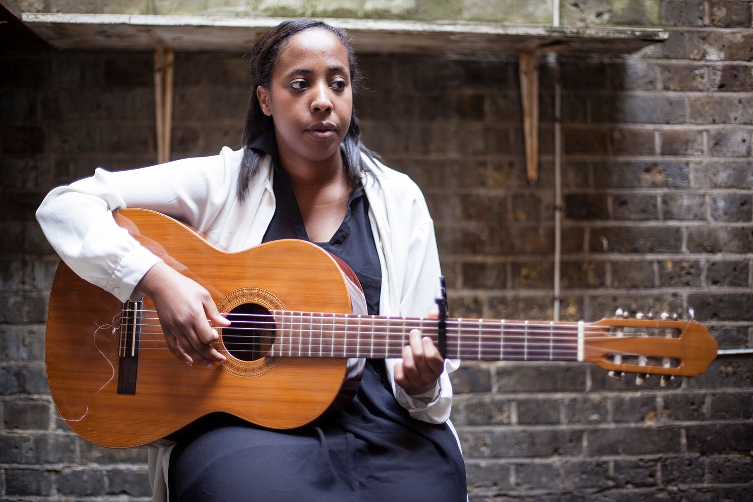 Cold Specks unveils video for new single, ‘Absisto’