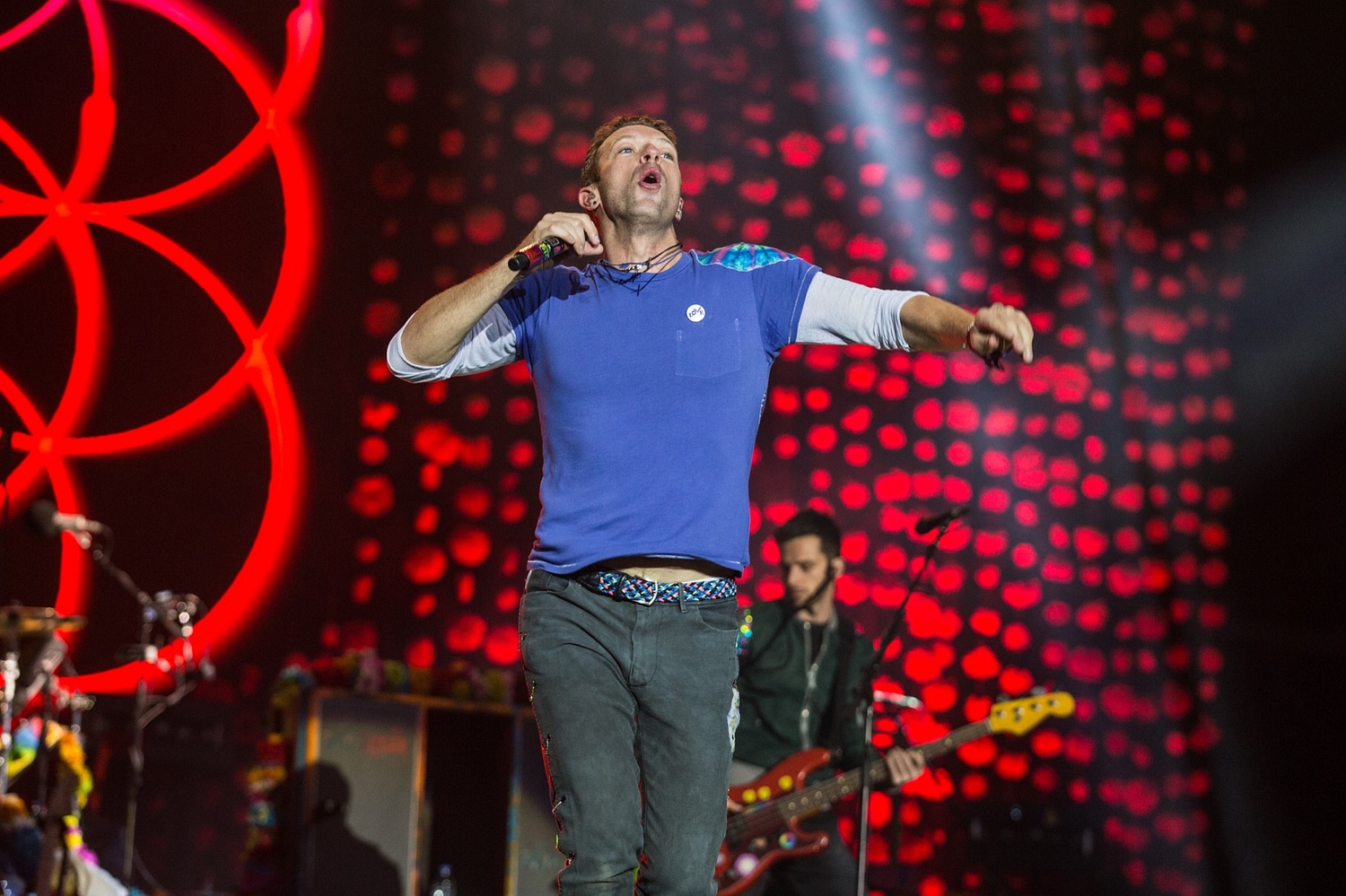 Coldplay go big for closing set at Glastonbury 2016