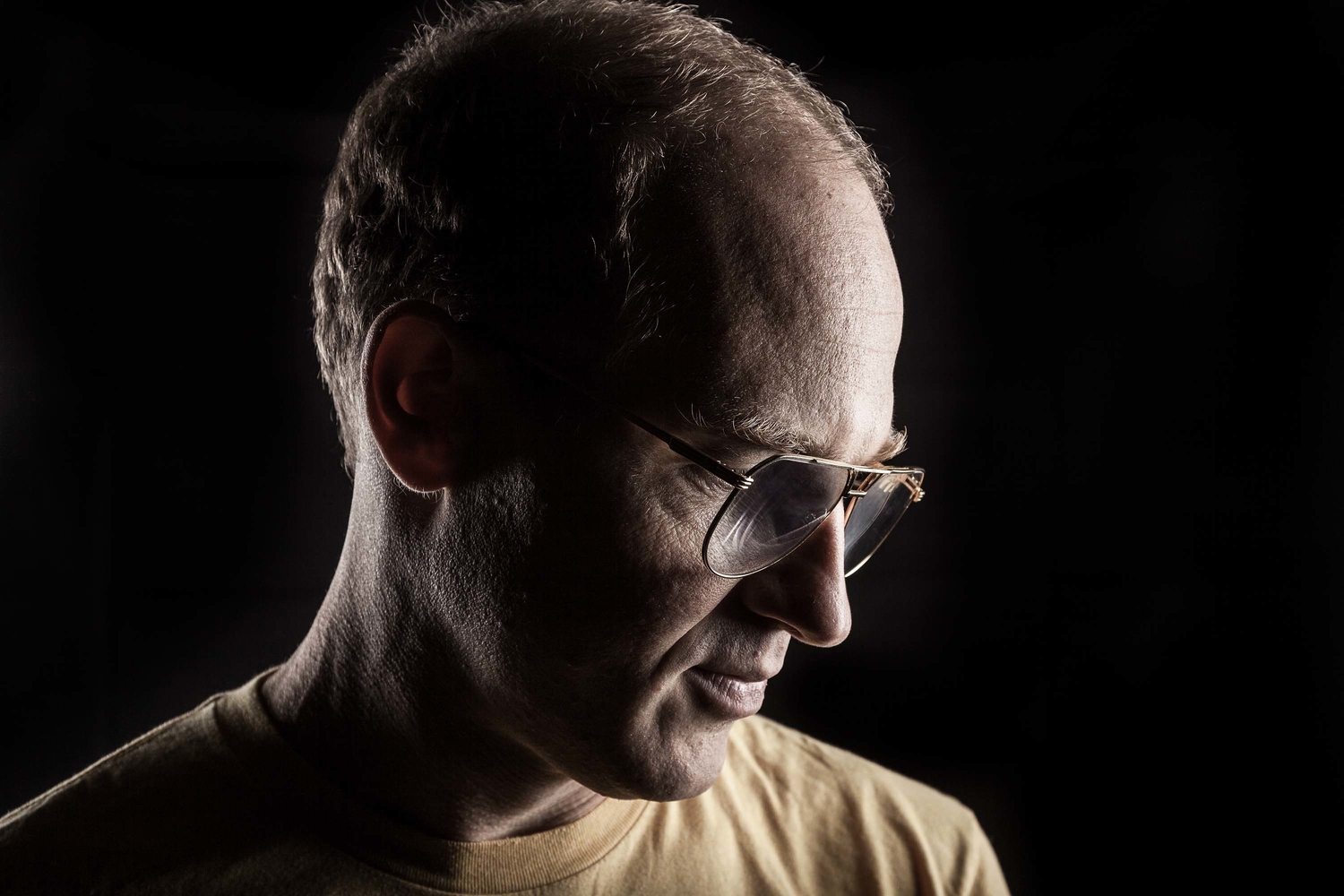Dan Snaith shares new music as Daphni, in the shape of shimmering new ‘Sizzling’ EP
