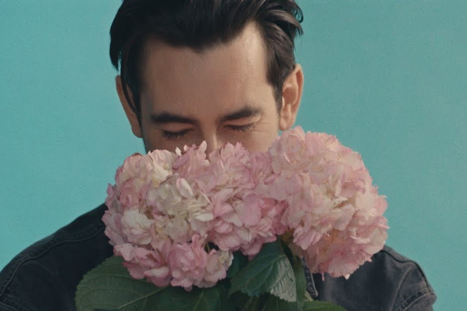 Charles Watson shares a new video for ‘Everything Goes Right’