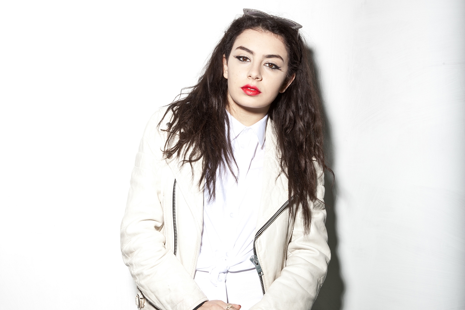 Charli XCX gives ‘Boom Clap’ single release and video