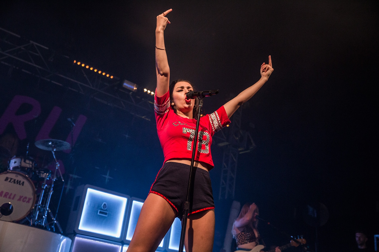 Charli XCX breaks the rules at Reading 2015