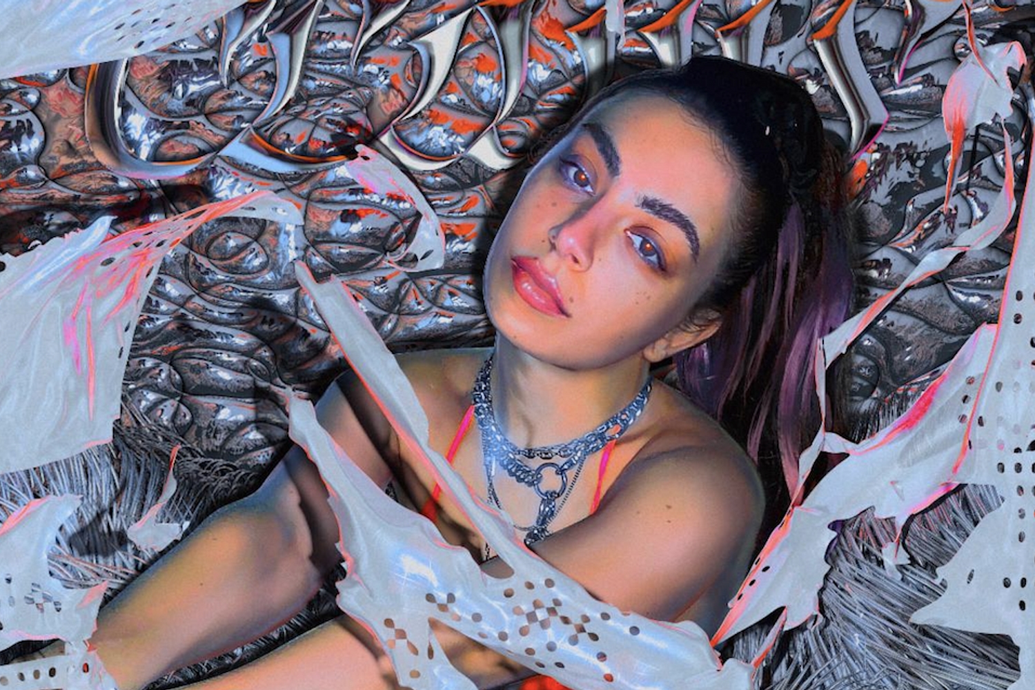 Charli XCX releases ‘claws’ video