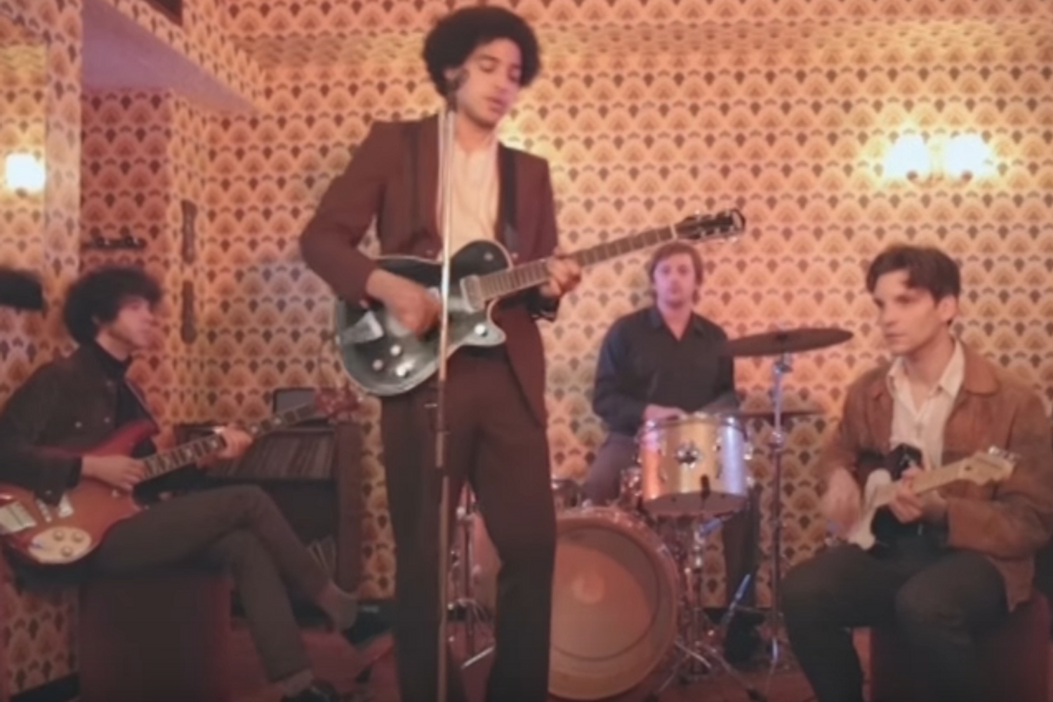 Childhood share video for ‘Cameo’