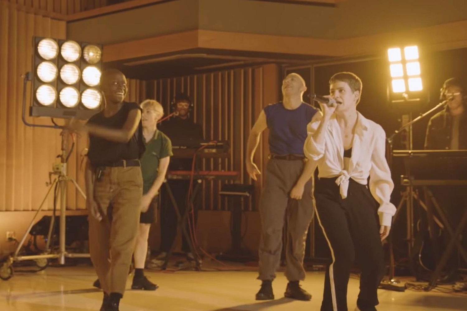 Watch Christine and the Queens perform four ‘Chris’ tracks