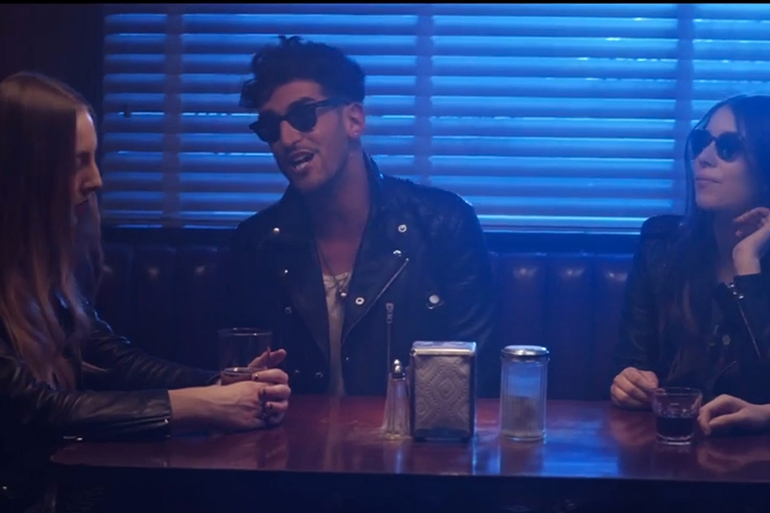 Chromeo air new ‘Old 45”s video, starring HAIM