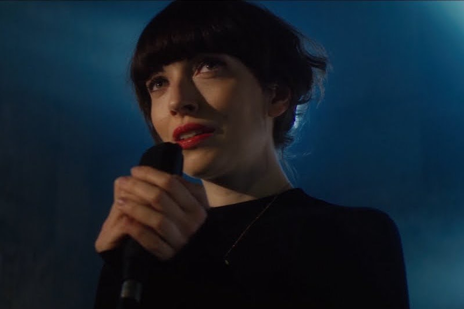 Daughter share live video for ‘All I Wanted’