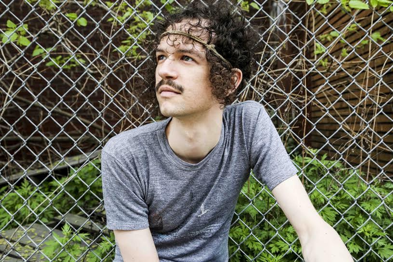 Darwin Deez announces ‘10 Yearz’ debut album tour