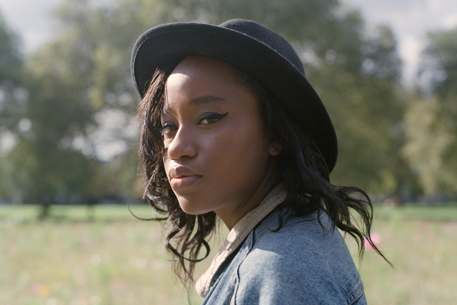 ​Denai Moore links up with Kwes for a crisp new re-work of ‘Detonate’