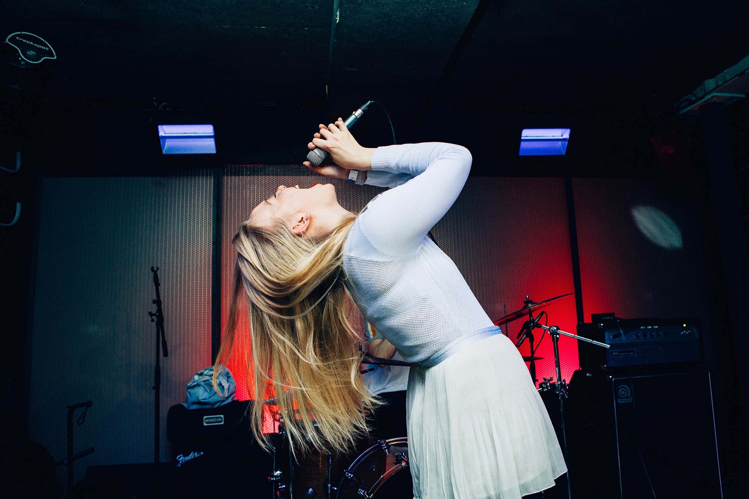 Dream Wife, Elsewhere, New York