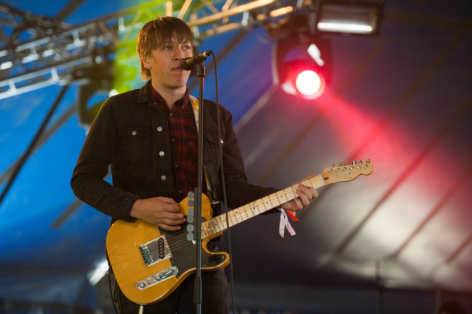 Drenge turn the volume up at Latitude 2015