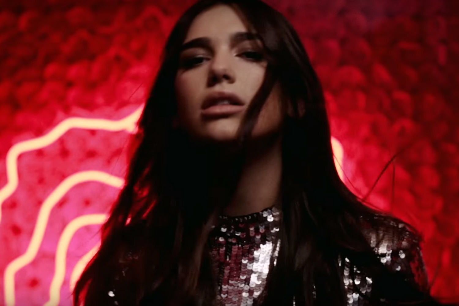 Dua Lipa announced as a winner of the 2017 European Border Breakers Award