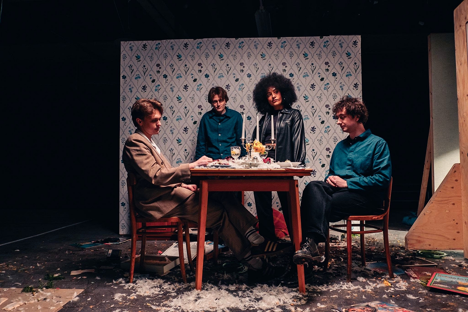 Leeds band English Teacher announce UK winter tour