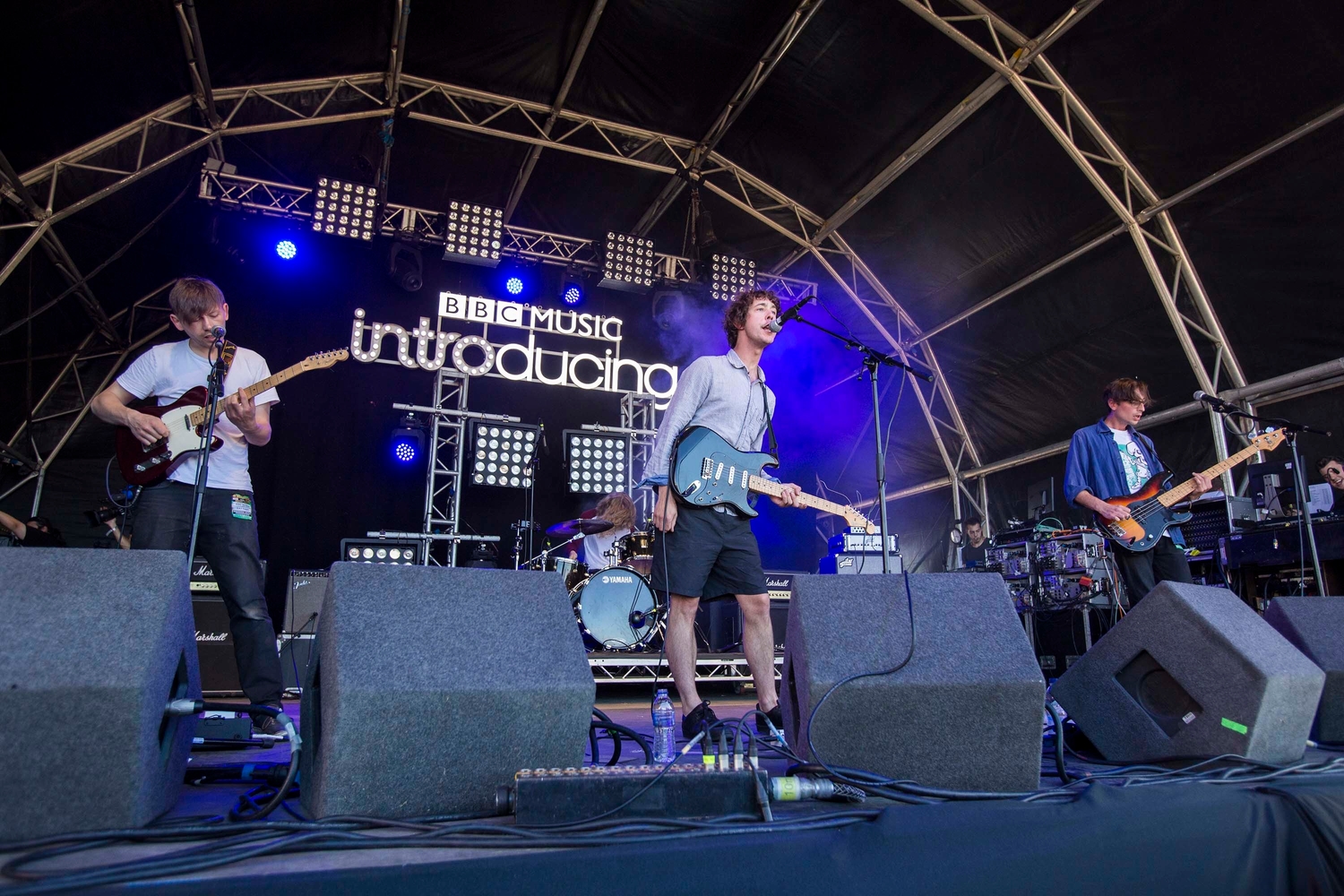 Watch Eat Fast make their Reading Festival debut