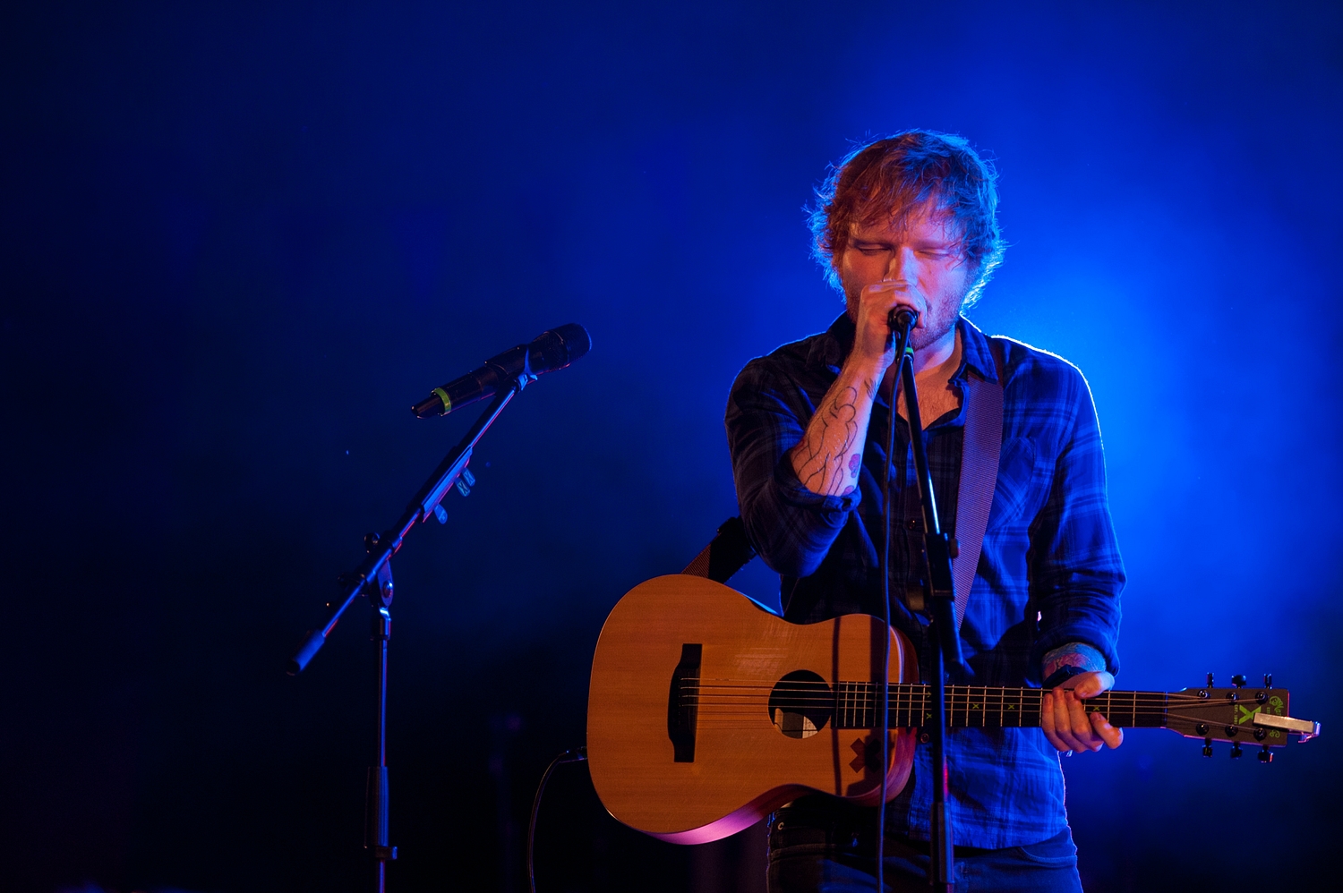 Ed Sheeran closes first night of Latitude 2015 with tiny secret set