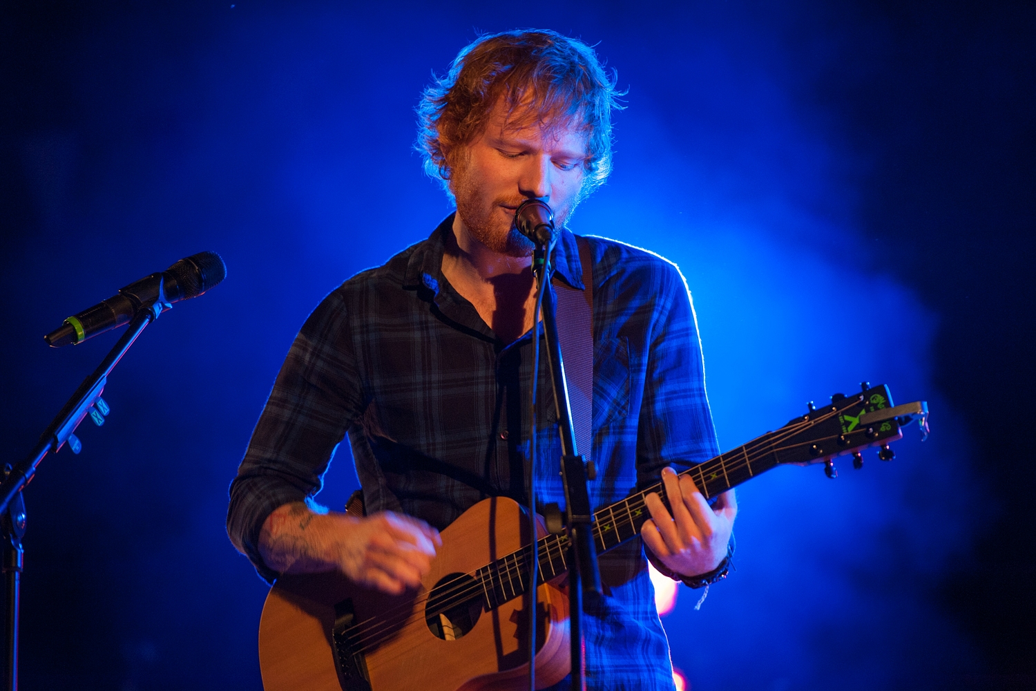 Ed Sheeran closes first night of Latitude 2015 with tiny secret set