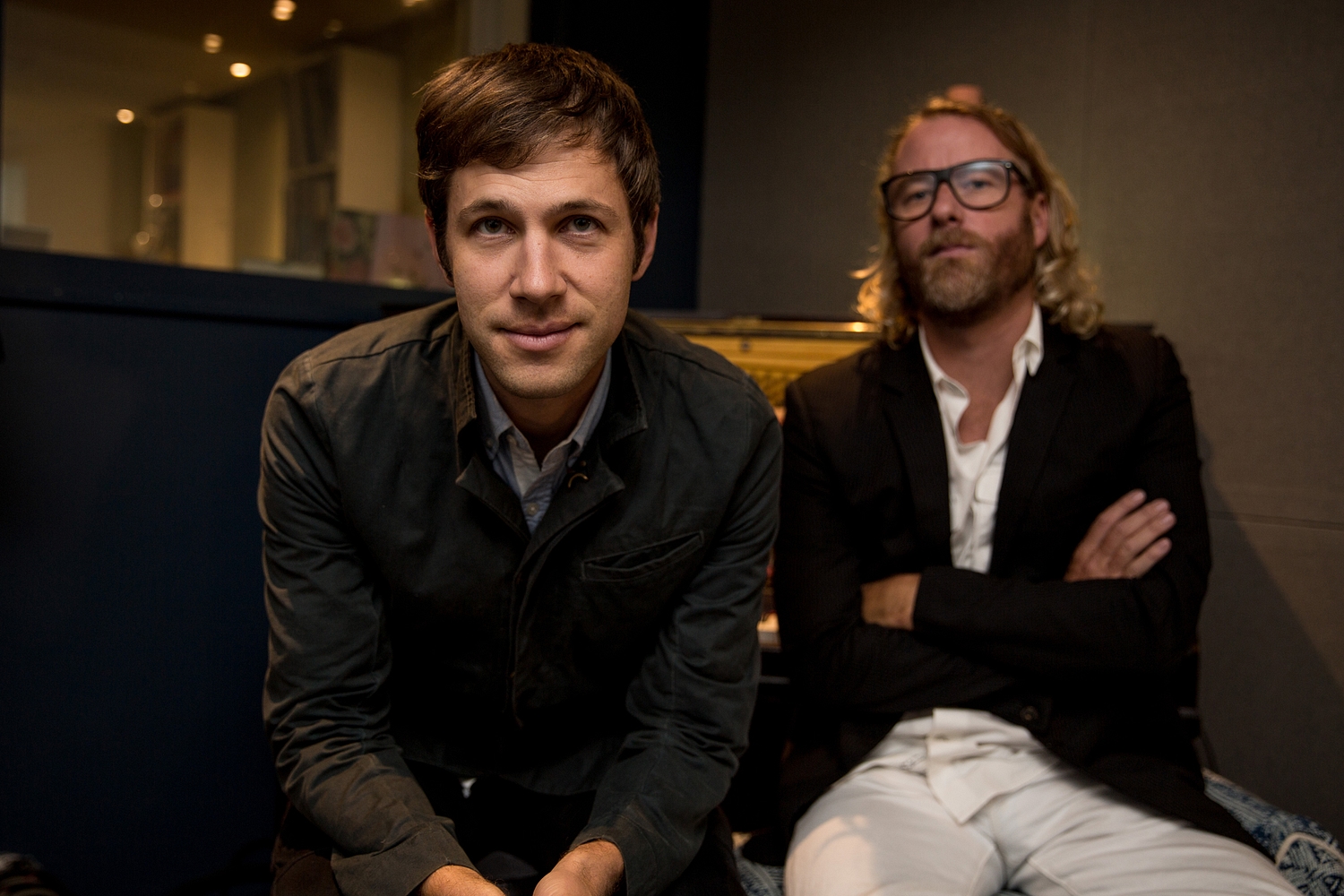 El Vy share ‘No Time to Crank the Sun’ video