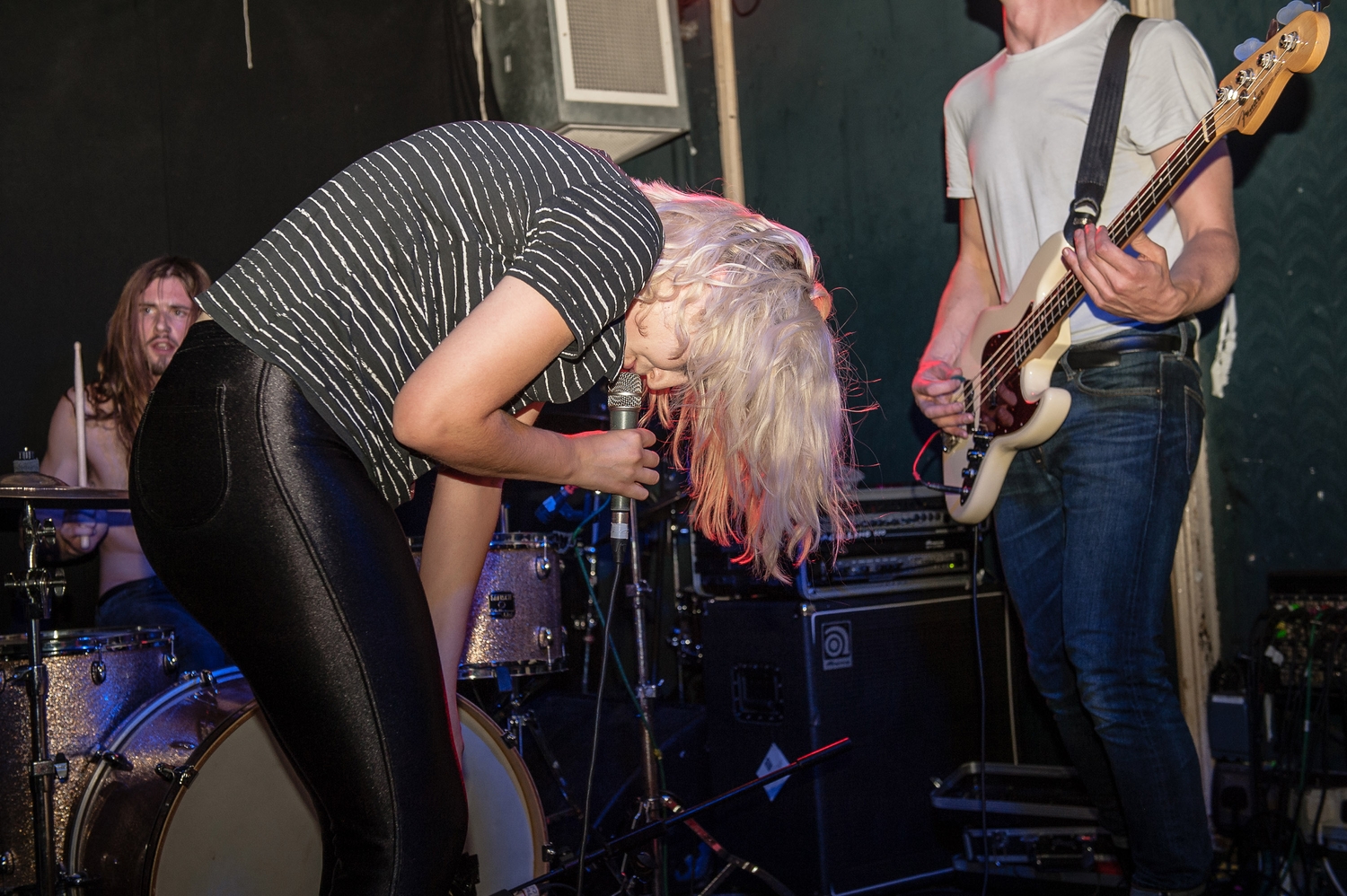 Estrons, The Old Blue Last, London