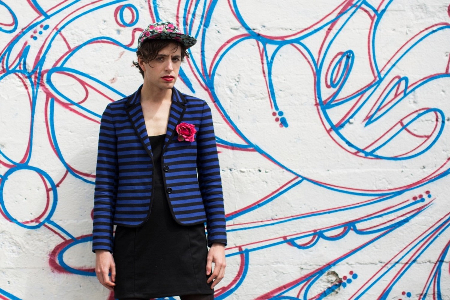 Ezra Furman streams egg-cellent new video for ‘Lousy Connection’