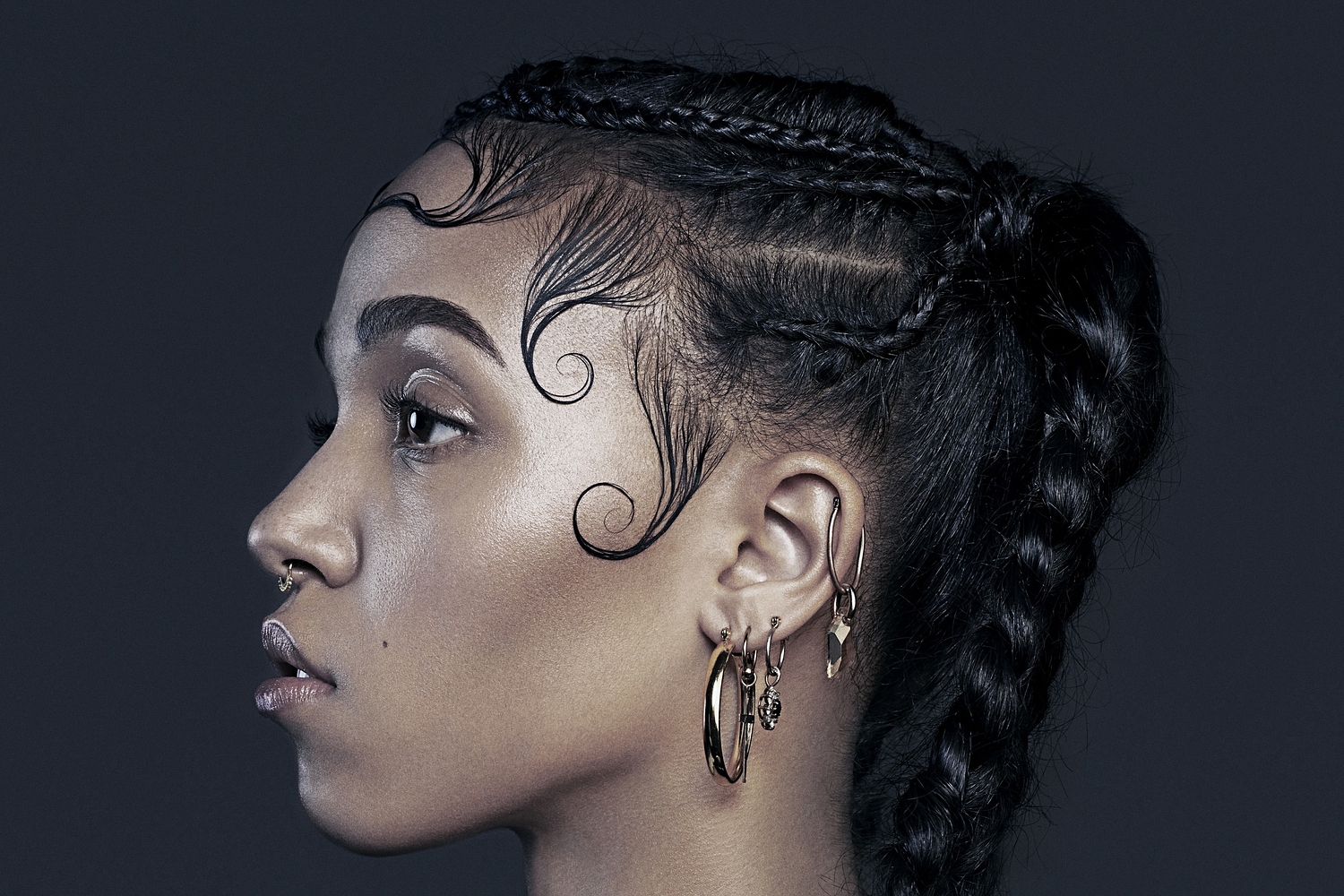 FKA Twigs plays two new tracks during Coachella performance