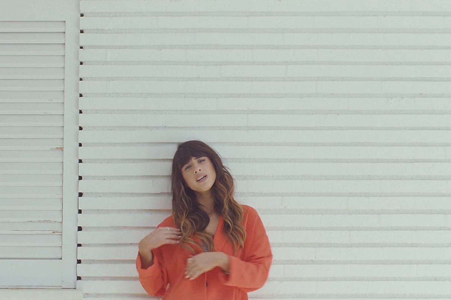 Foxes airs new video for ‘Glorious’