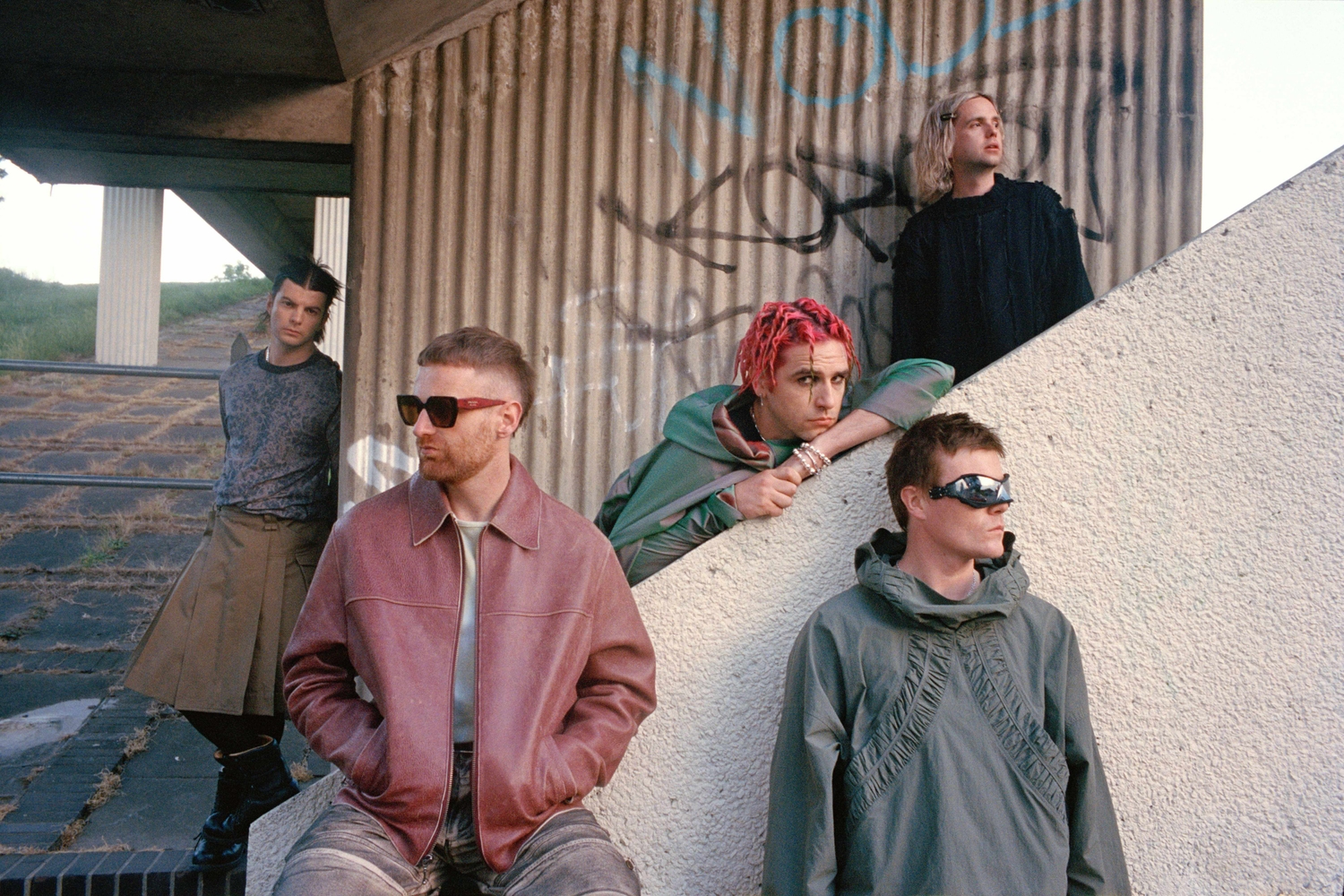 Fontaines DC unveil second ‘Romance’ preview, ‘Favourite’