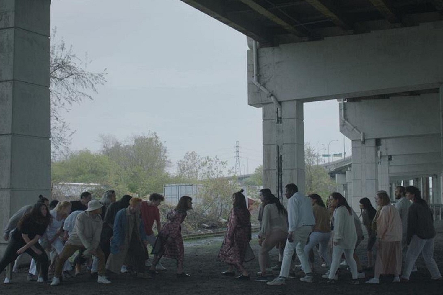 Feist initiates a dance battle in the video for ‘Century’