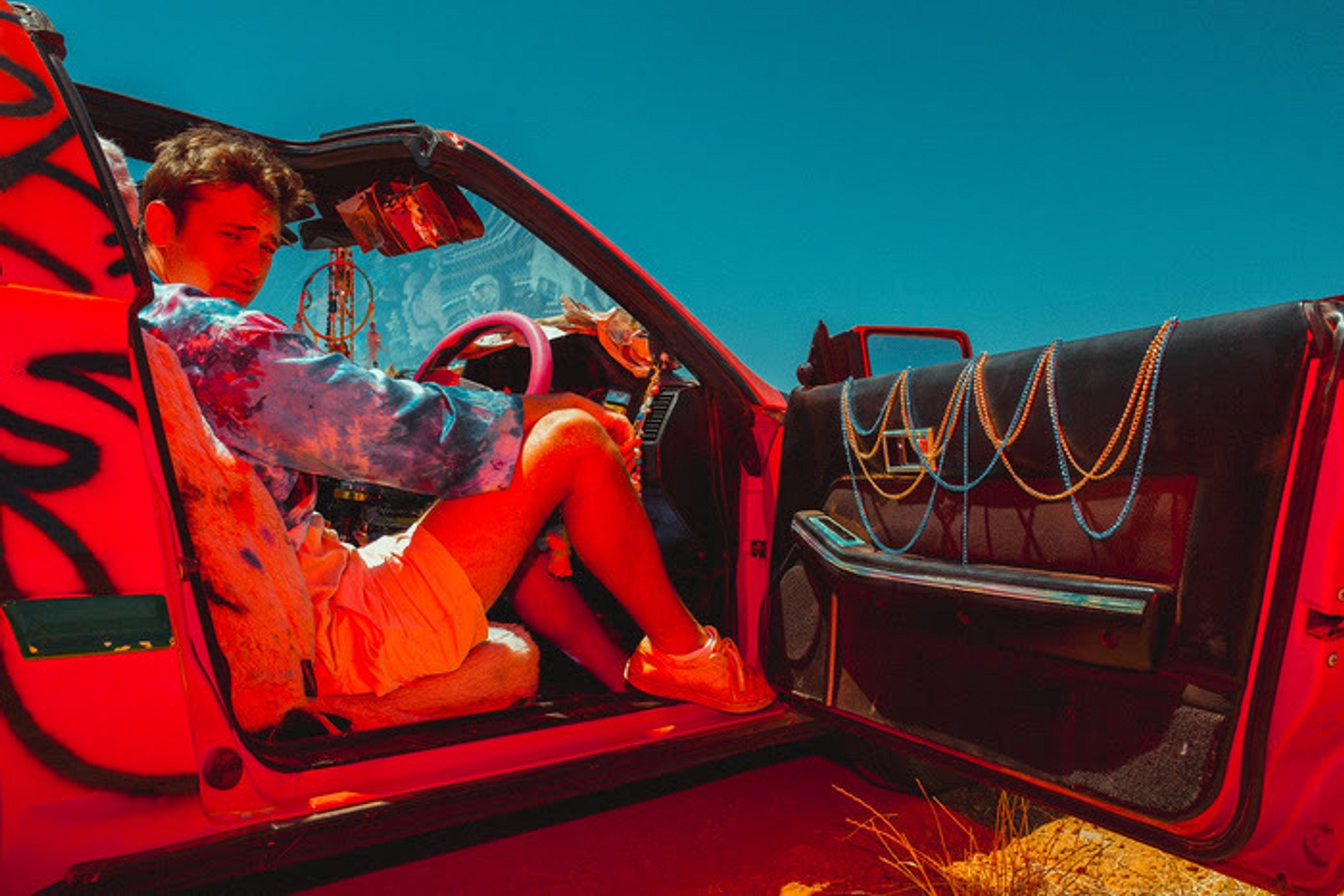 Flume shares new single 'Friends' ft Reo Cragun