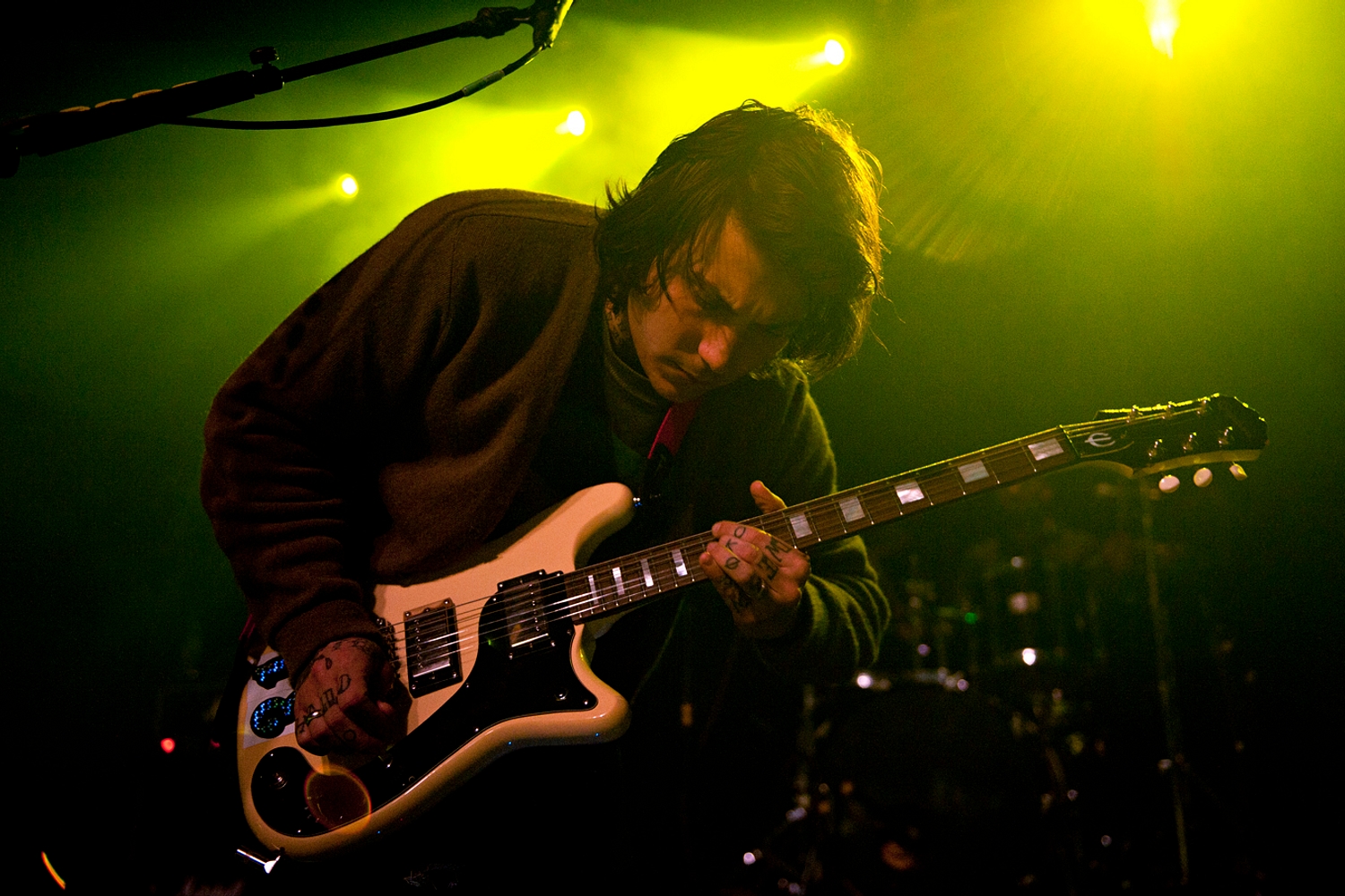 Frank Iero involved in “serious” tour van crash, escapes unharmed