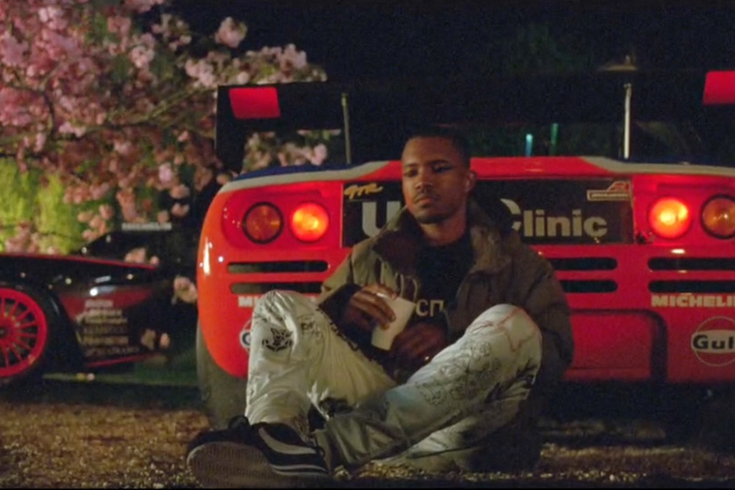 Frank Ocean shares ‘Nikes’