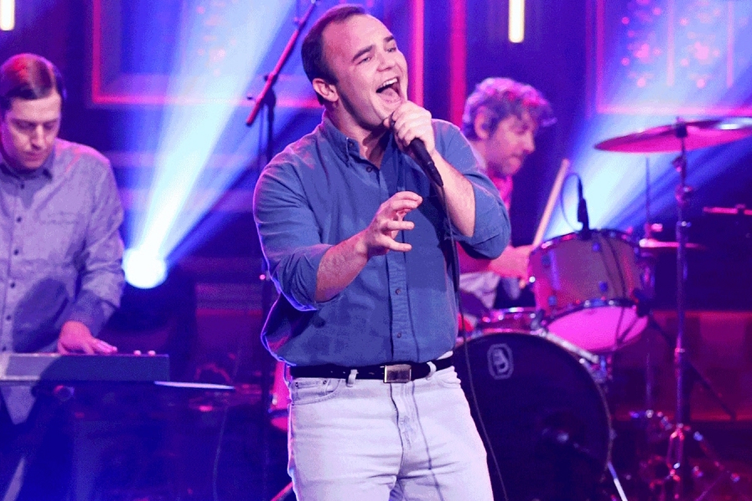 Watch Future Islands perform ‘Ran’ on Fallon