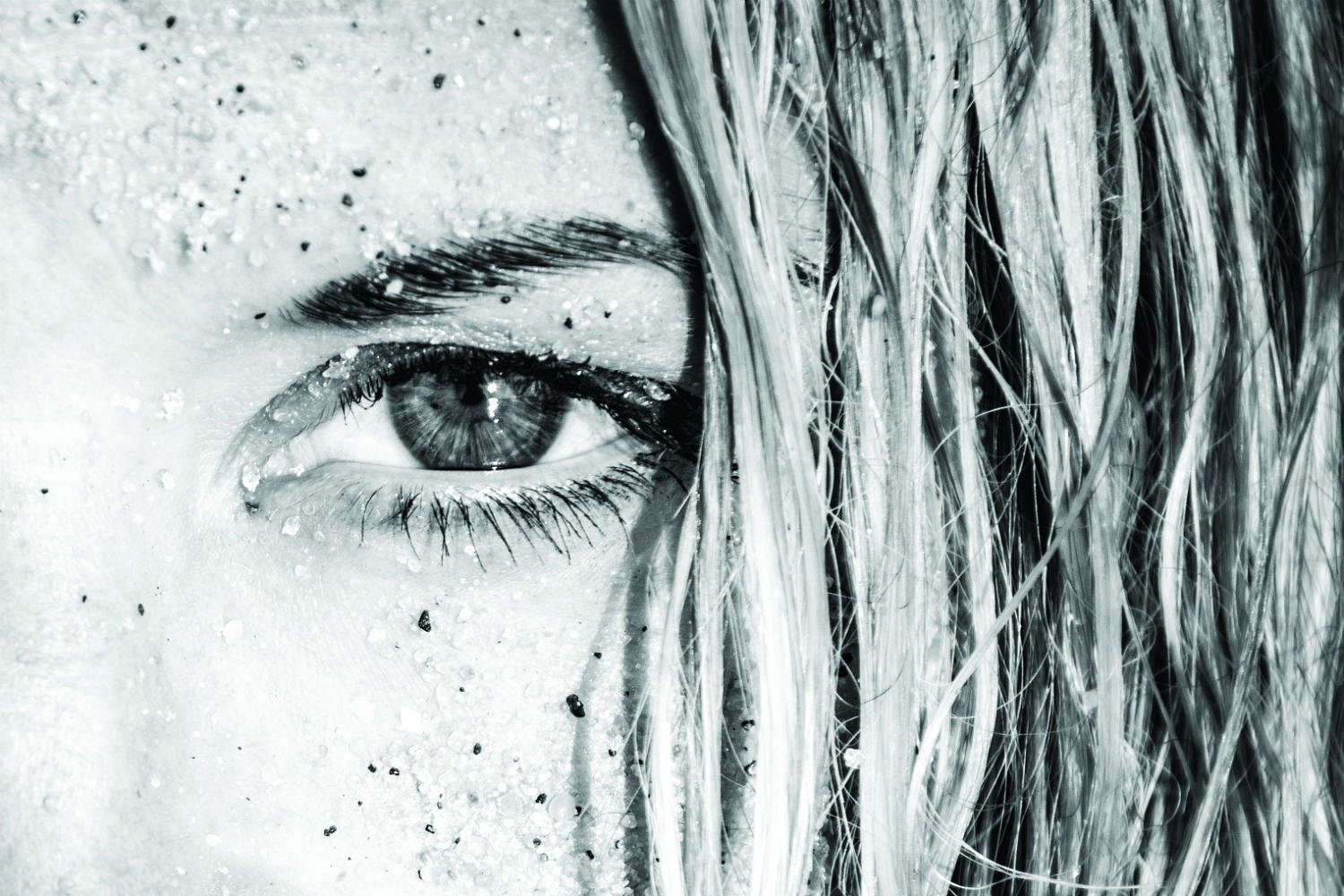 Julia Ruzicka of Future Of The Left teams up with The Wytches’ Kristian Bell for ‘At The End Of Everyday’