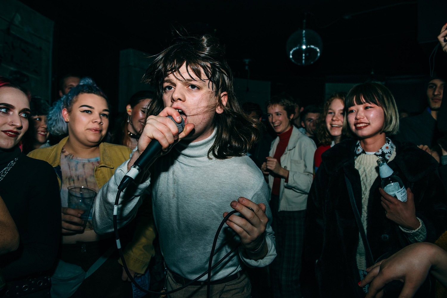 FUR, Caro, Ugly and Talk Show bring diverse guitar kicks to night three of Hello 2019