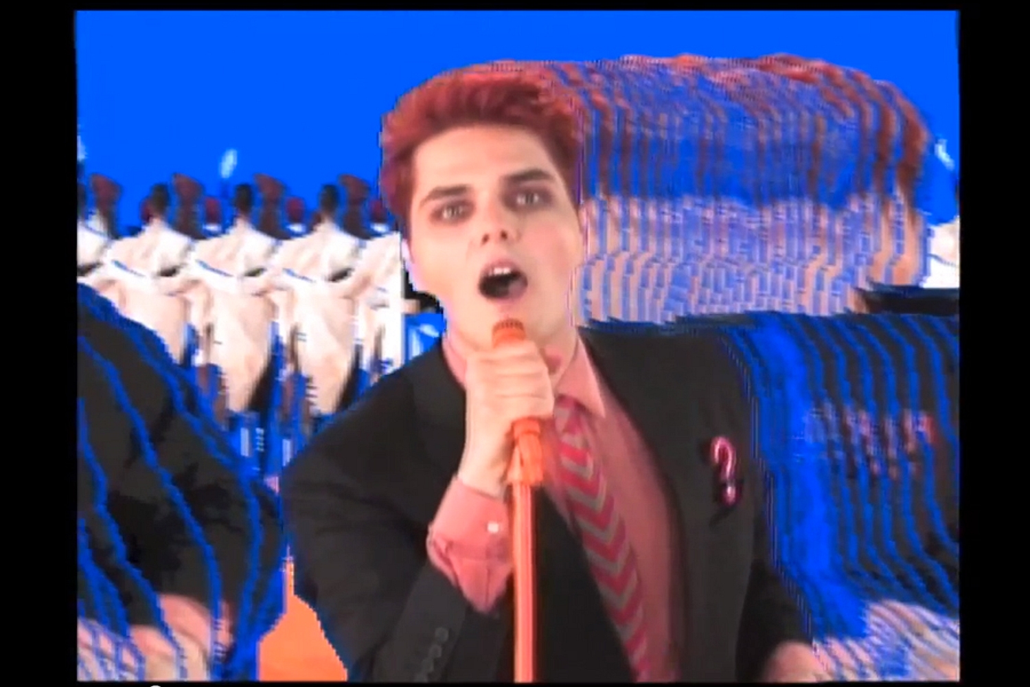 Gerard Way showcases new video for ‘Millions’