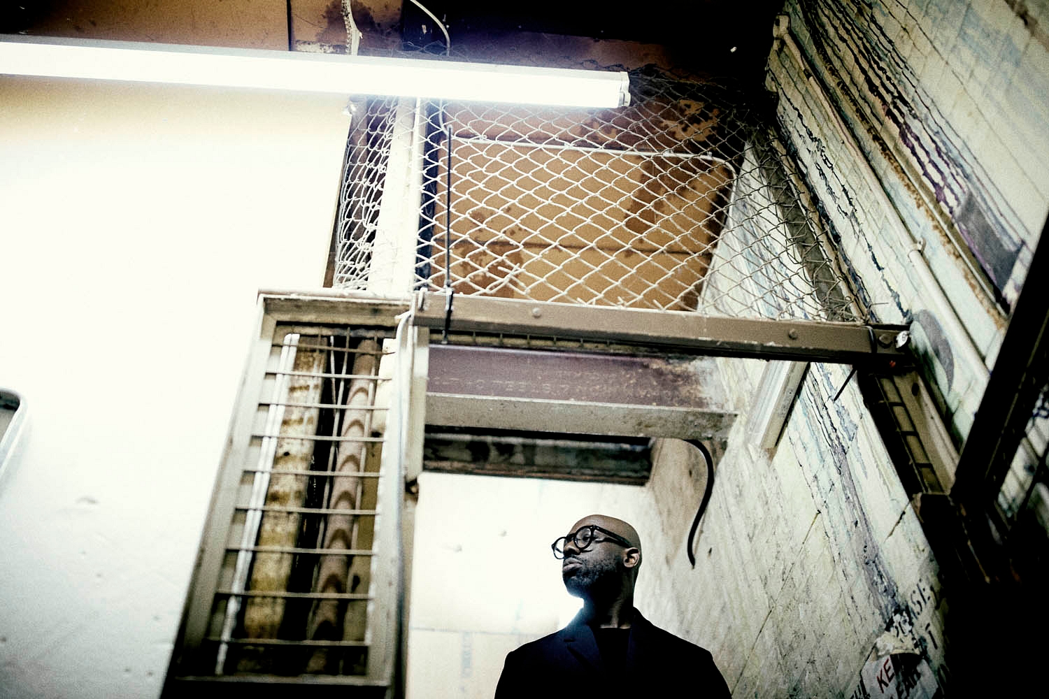 Ghostpoet shares ‘Dopamine If I Do’ from new album, ‘Dark Days & Canapés’