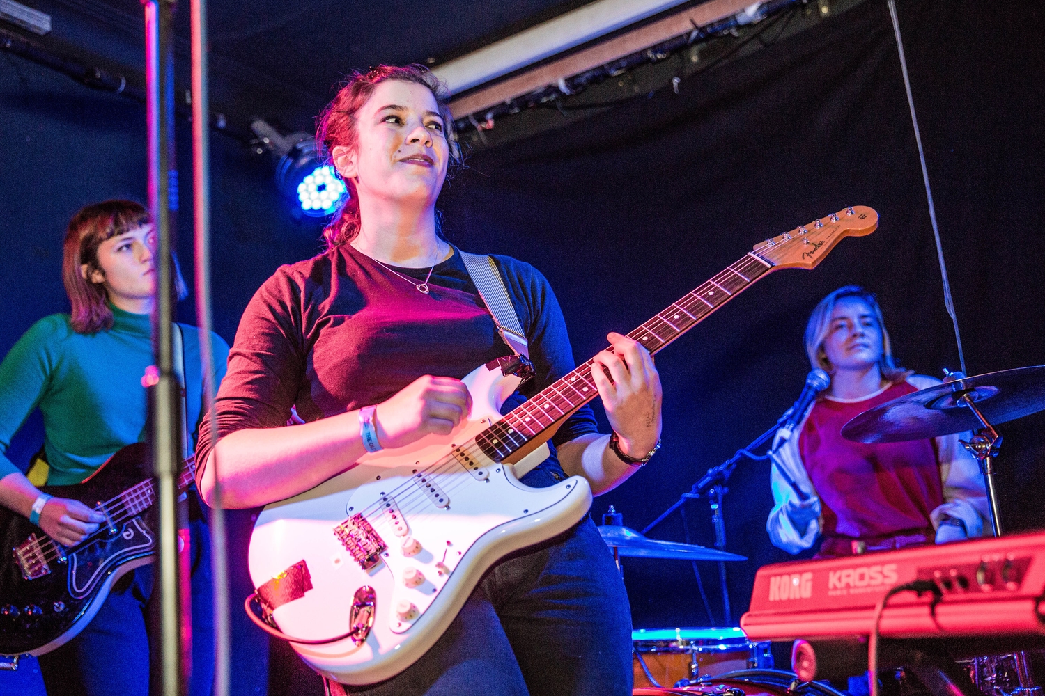 Swimming Tapes & Girl Ray opt for escapism at Hello 2017