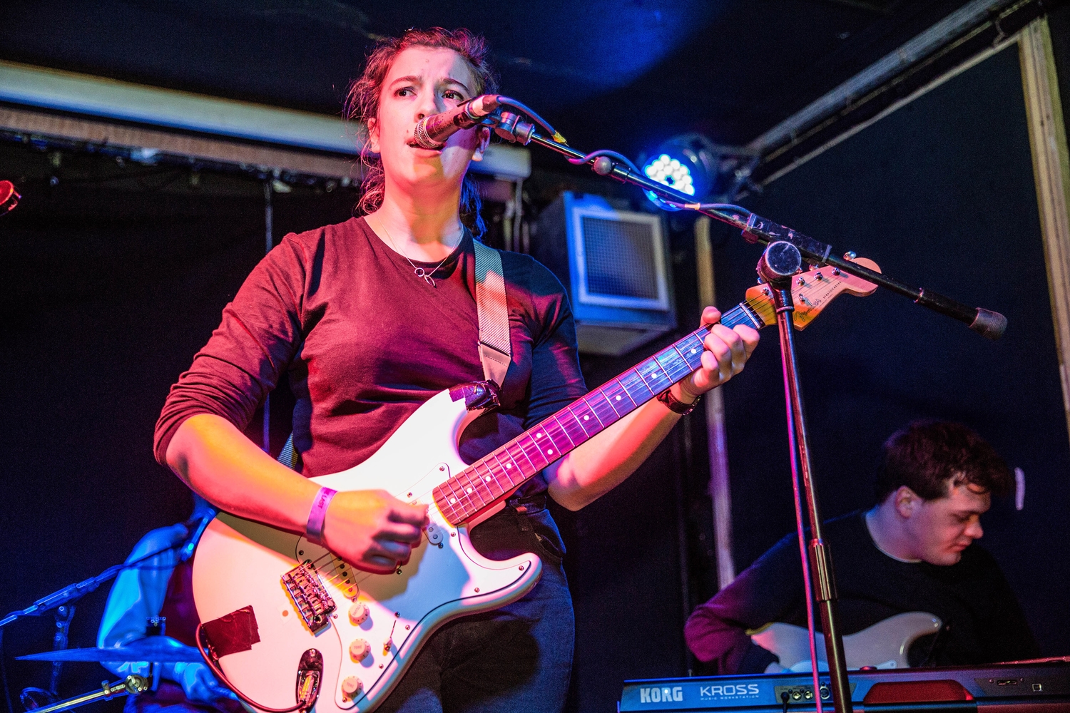 Swimming Tapes & Girl Ray opt for escapism at Hello 2017